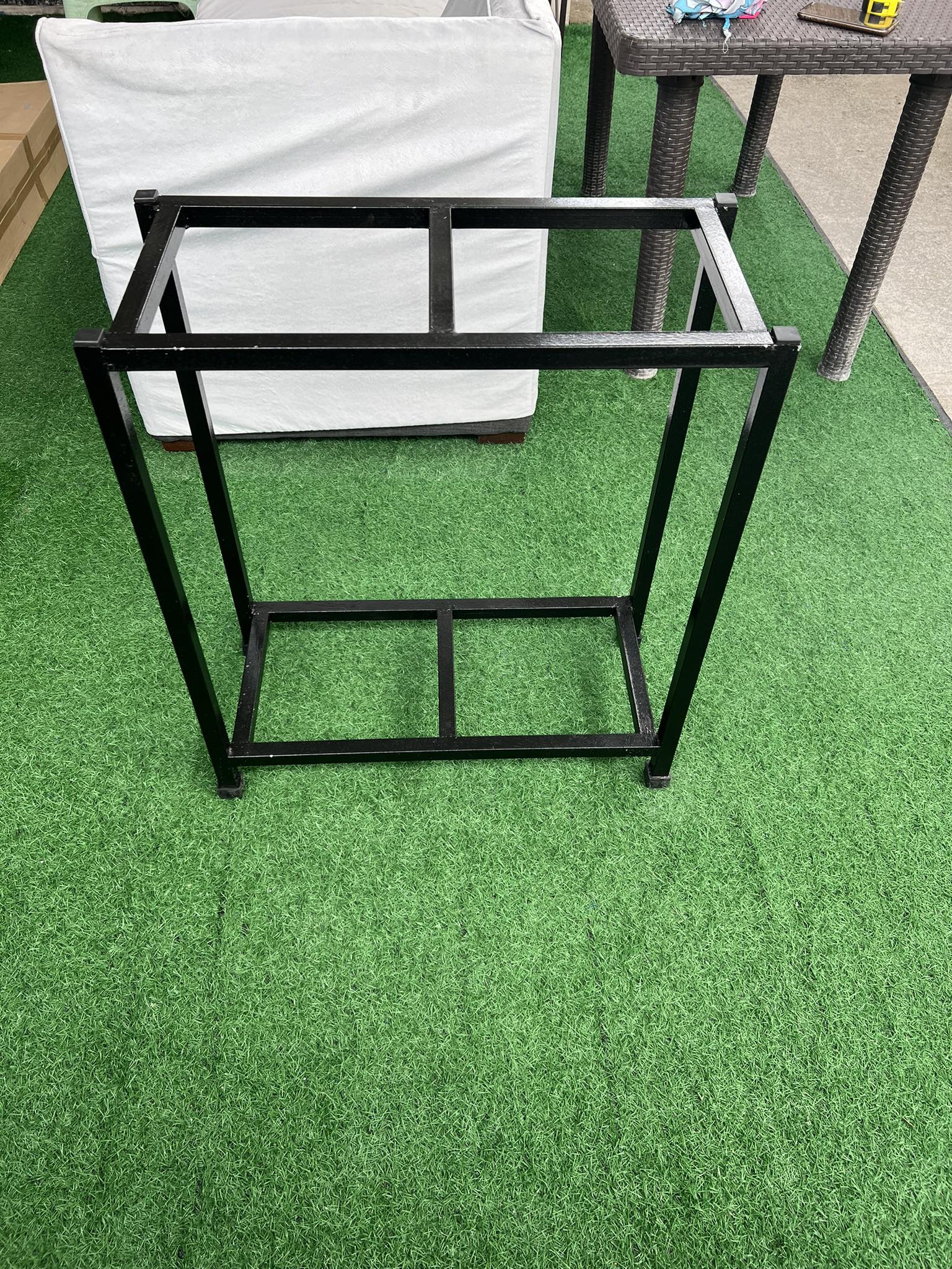 Custom metal aquarium stand